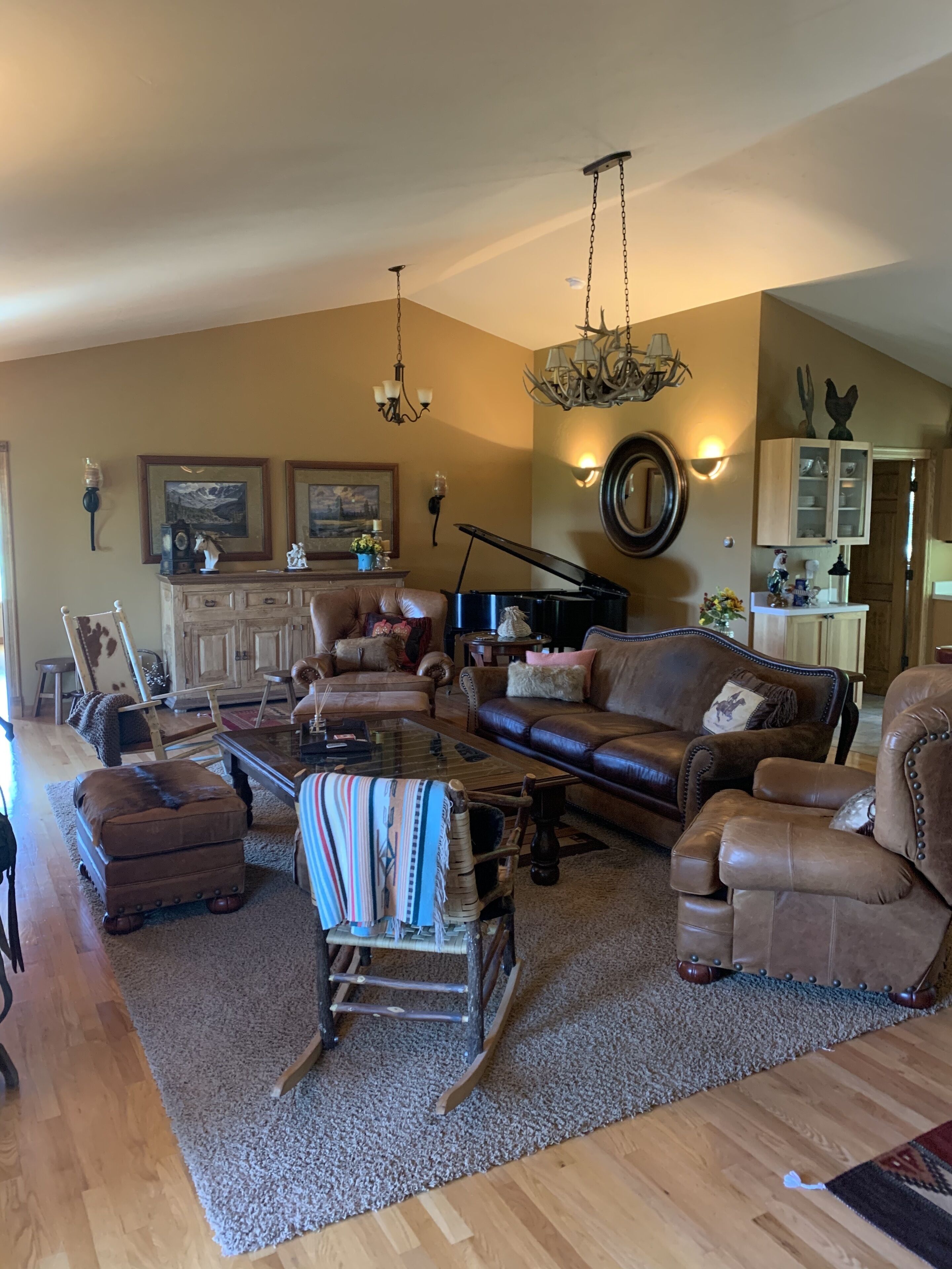 Vacation Rental Overlooking Flathead Lake!