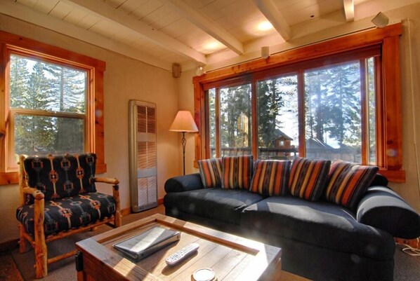 House, Multiple Beds (Walk to GarWoods and beach from Peek-) | Living room | TV, pay films