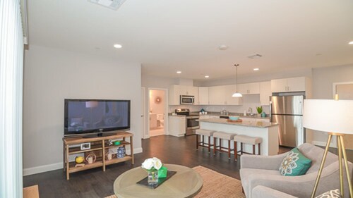 Kaunis uusi asunto 2bed / 2bath Waltham