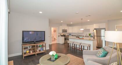 Kaunis uusi asunto 2bed / 2bath Waltham