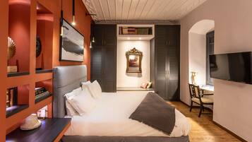 Suite Supérieure, vue mer (Leukothea) | 1 chambre, literie de qualité supérieure