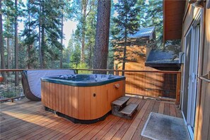 Spa - Forest Views From Hot Tub! #158 (Homewood)