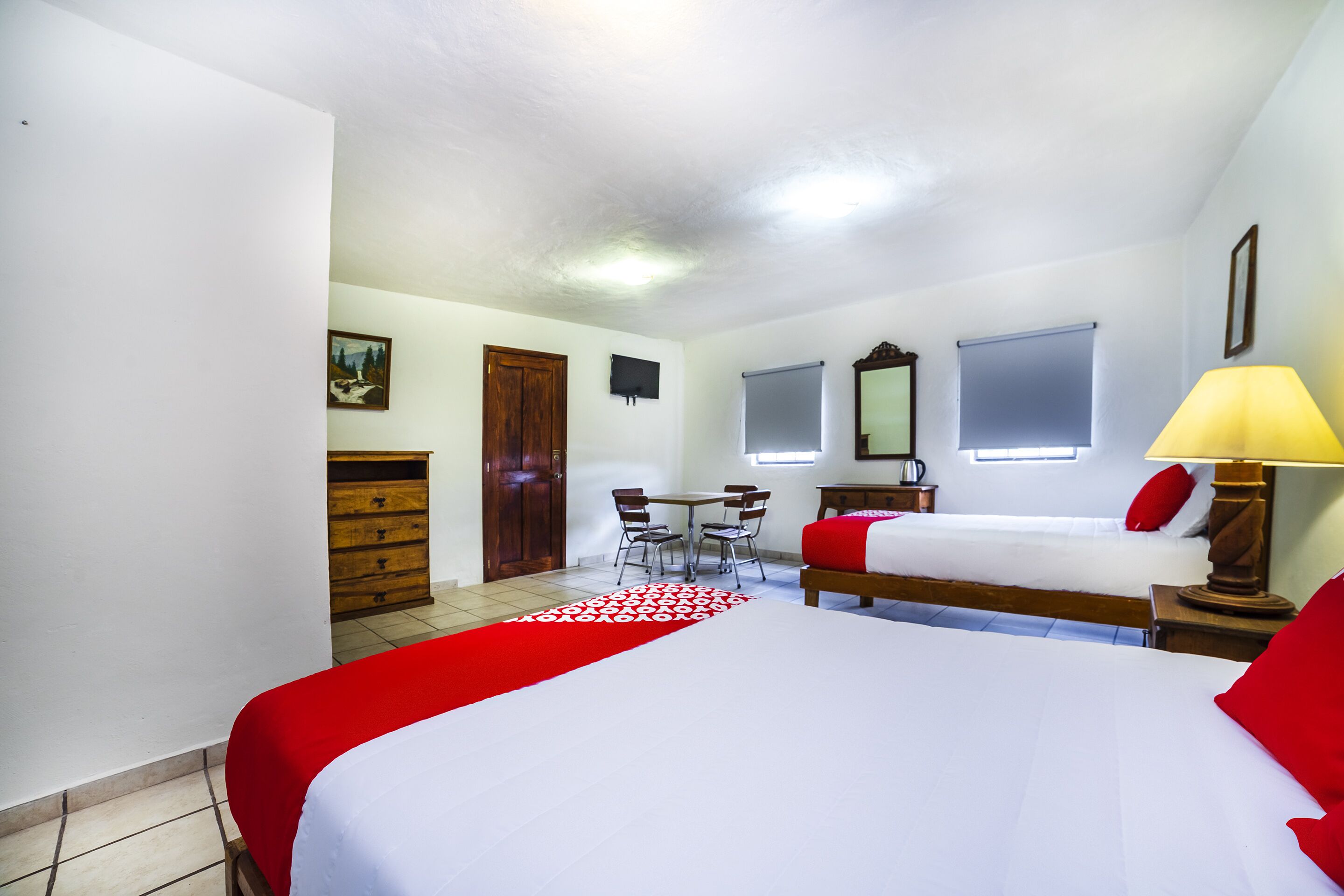 Ropa de cama hipoalergénica, wifi gratis, ropa de cama