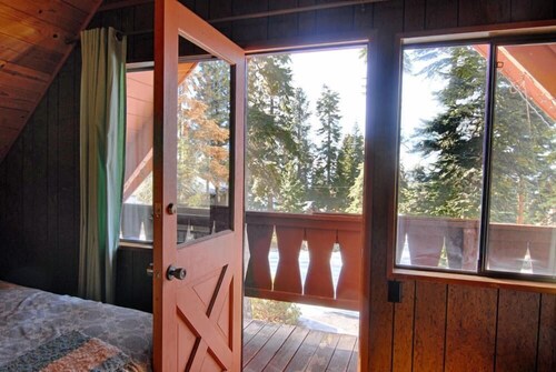 Classic Tahoe Bunkhouse Style Cabin #193