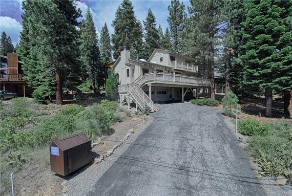 House, Multiple Beds (Commonwealth's Dream) | Exterior