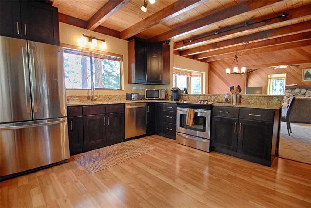 House, Multiple Beds (Commonwealth's Dream) | Private kitchen