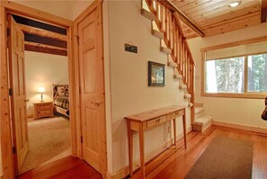 House, Multiple Beds (Lazy Bear Lodge w/Huge Deck and Hot T) | 3 bedrooms, WiFi - Lazy Bear Lodge W/huge Deck and Hot Tub! #247 (Tahoma)