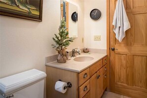 Bathroom - Beautiful Mountain Estate With Fantastic Kitchen and Tree-top Views! (Tahoe Vista)
