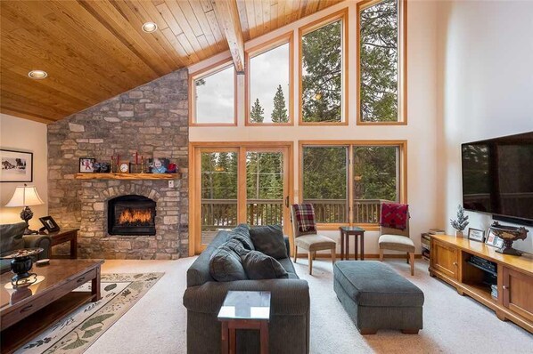 غرفة المعيشة