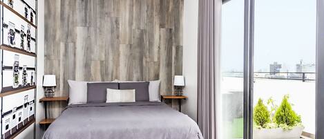 1 bedroom, desk, iron/ironing board, free WiFi