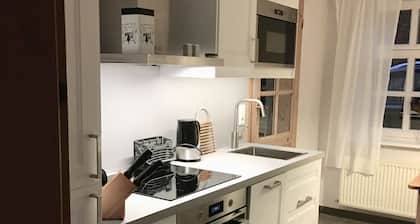 Tiempo fuera en una cabaña de granjero restaurada
