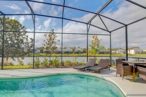 Pool - Lake View 6 Bedroom 4 Bath Pool Home in Bella Vida Resort (Kissimmee)