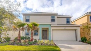 Exterior - Lake View 6 Bedroom 4 Bath Pool Home in Bella Vida Resort (Kissimmee)