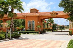 House | Exterior - Lake View 6 Bedroom 4 Bath Pool Home in Bella Vida Resort (Kissimmee)