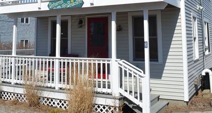 Cozy Beach House only a few steps to the beach