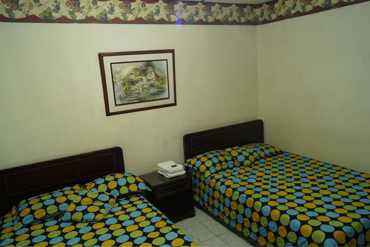 Wifi gratis y ropa de cama 