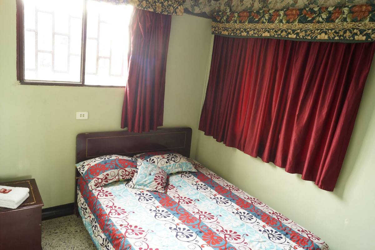 Wifi gratis y ropa de cama