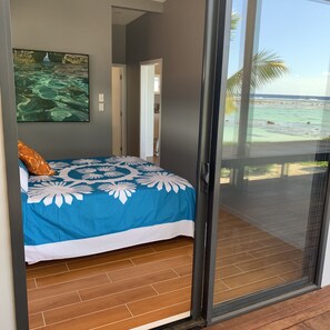 Panoramic Apartment, 1 King Bed with Sofa bed, Sea View | Water view
