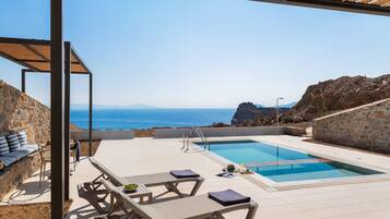 Superior Villa, Sea View | Terrace/patio