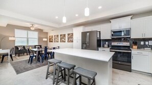 House - Stunning 2 Bedroom 2 Bath Condo in Story Lake Resort (Kissimmee)