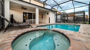 4 bedrooms, desk, free WiFi - Gorgeous Solara Resort 4 Bedroom Pool Home (Kissimmee)