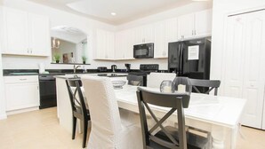 Unclassified image, 3 of 34, button - Luxury 6 Bedroom 5.5 Bathroom Vacation Home In Solterra Resort (Davenport)