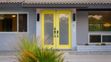 House, 3 Bedrooms | Exterior