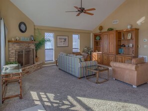 Interior - Kokomo by Meyer Vacation Rentals (Gulf Shores)