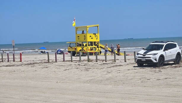 Beach - #47 Quite cottage on the beach! (Port Aransas)