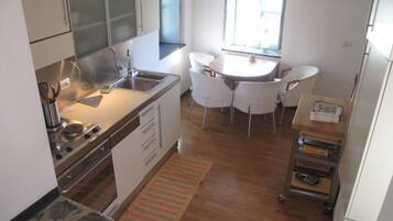 Hus | Eget kök | Kylskåp, mikrovågsugn, ugn och spishäll