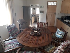 Double Room | Living area | 80-cm flat-screen TV with digital channels, TV - Cyrildene Lodge (Johannesburg)