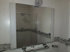 Chambre Double | Salle de bain