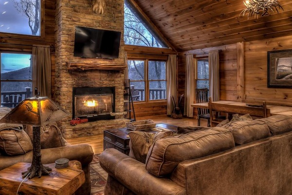 Smart TV, fireplace, DVD player, foosball