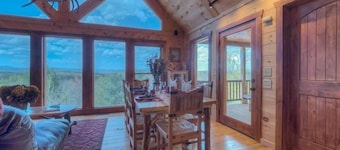 Cloud Top Cabin- Pet Friendly | Screened Porch | Long Range Views | Close to Town