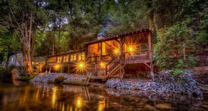 Creekside R & R-Fish oder Tube von Deck | Leben im Freien | Abgeschirmte Veranda | Whirlpool