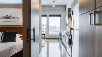 1 bedroom, desk, free WiFi, bed sheets