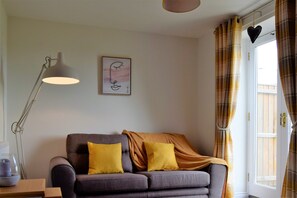 Lounge - Woodlands View (Halesworth)