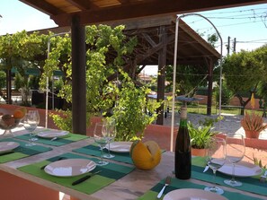 Outdoor dining - ☀️VILLA PRECIOSA / BELLA🌴 (Altura)