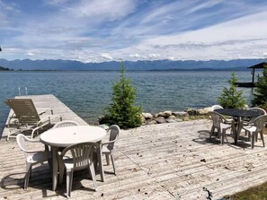 Outdoor dining - Old Goat Inn, Wonderful Cottage on Flathead Lake (Somers)