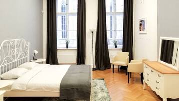 1 bedroom, desk, iron/ironing board, free WiFi