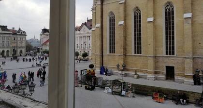 Suite at the Central Square Overlooking Cathedral