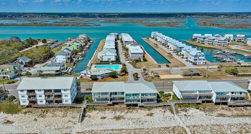 Queens Grant B-204 – Ocean Views & Beach Access