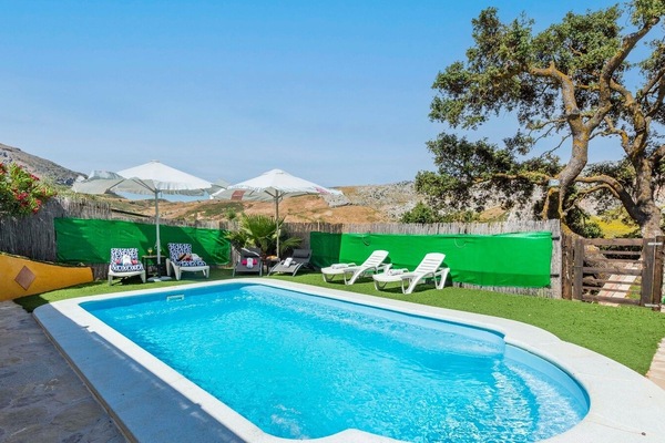 Casa González Villanueva de la Concepción by Ruralidays