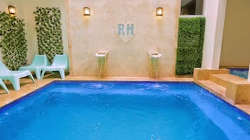 Piscine couverte
