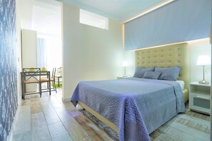 1 slaapkamer, een kluis op de kamer, een strijkplank/strijkijzer