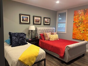 8 bedrooms, desk, iron/ironing board, WiFi