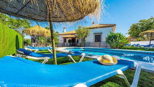 Casa Rural Castillo Málaga by Ruralidays