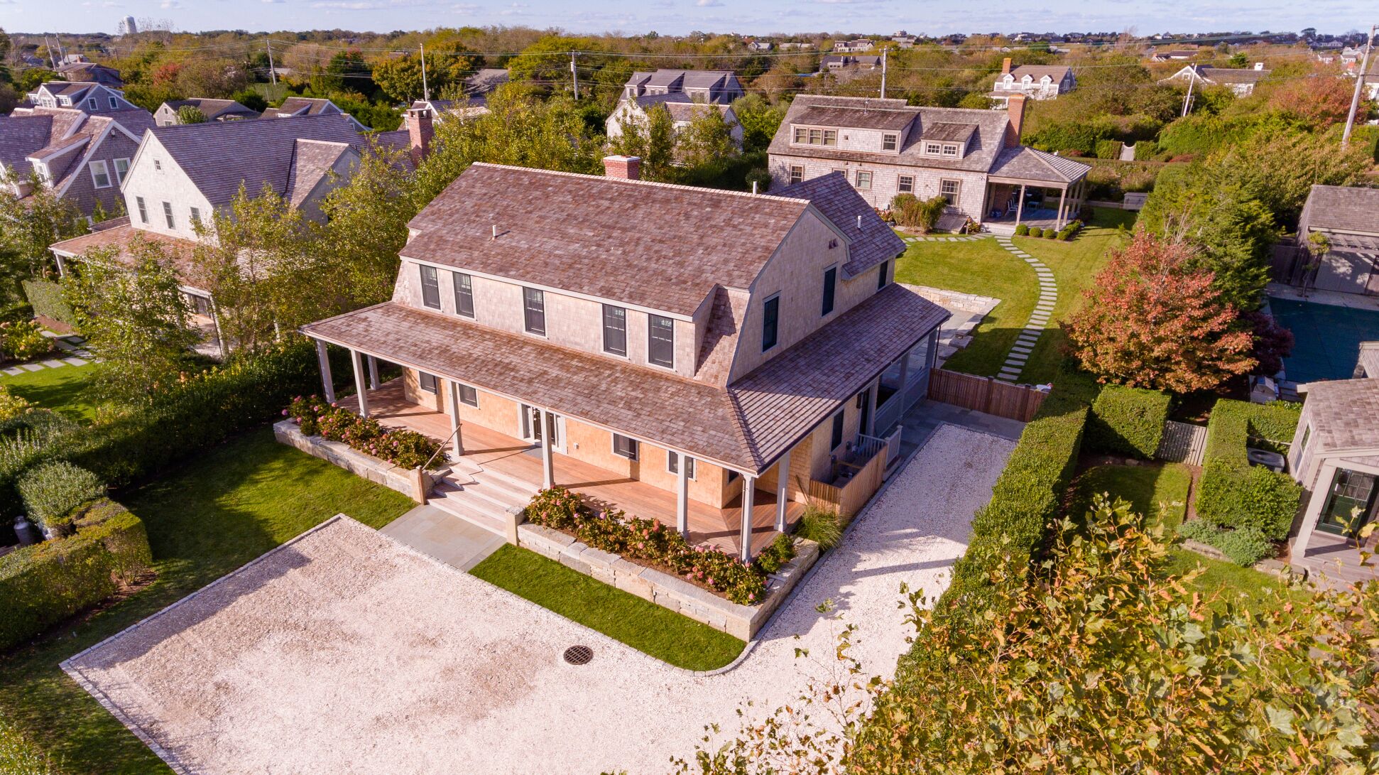 WALK TO TOWN WITH A POOL LOCATED ON BIKE PATH