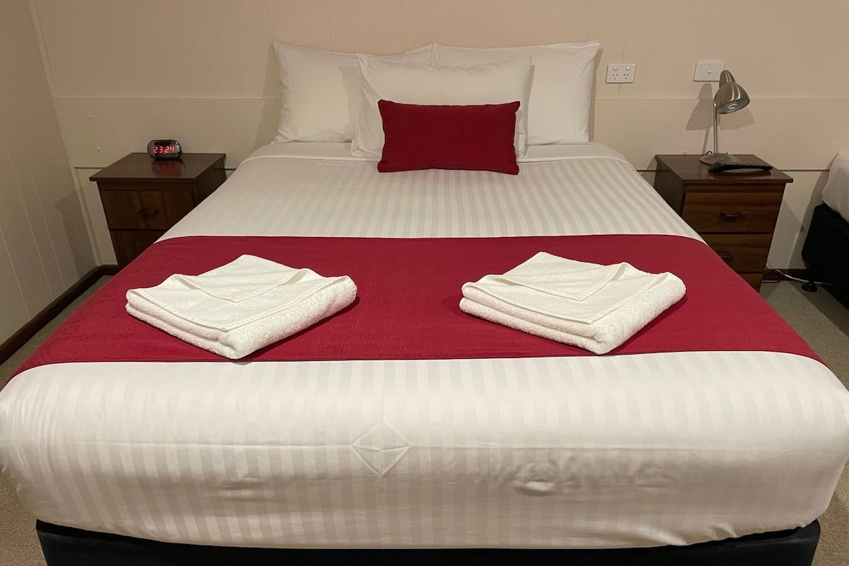 Economy Double Room | 2 bilik tidur, dihias secara berasingan