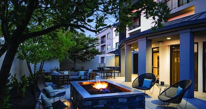 Courtyard by Marriott Seattle Northgate